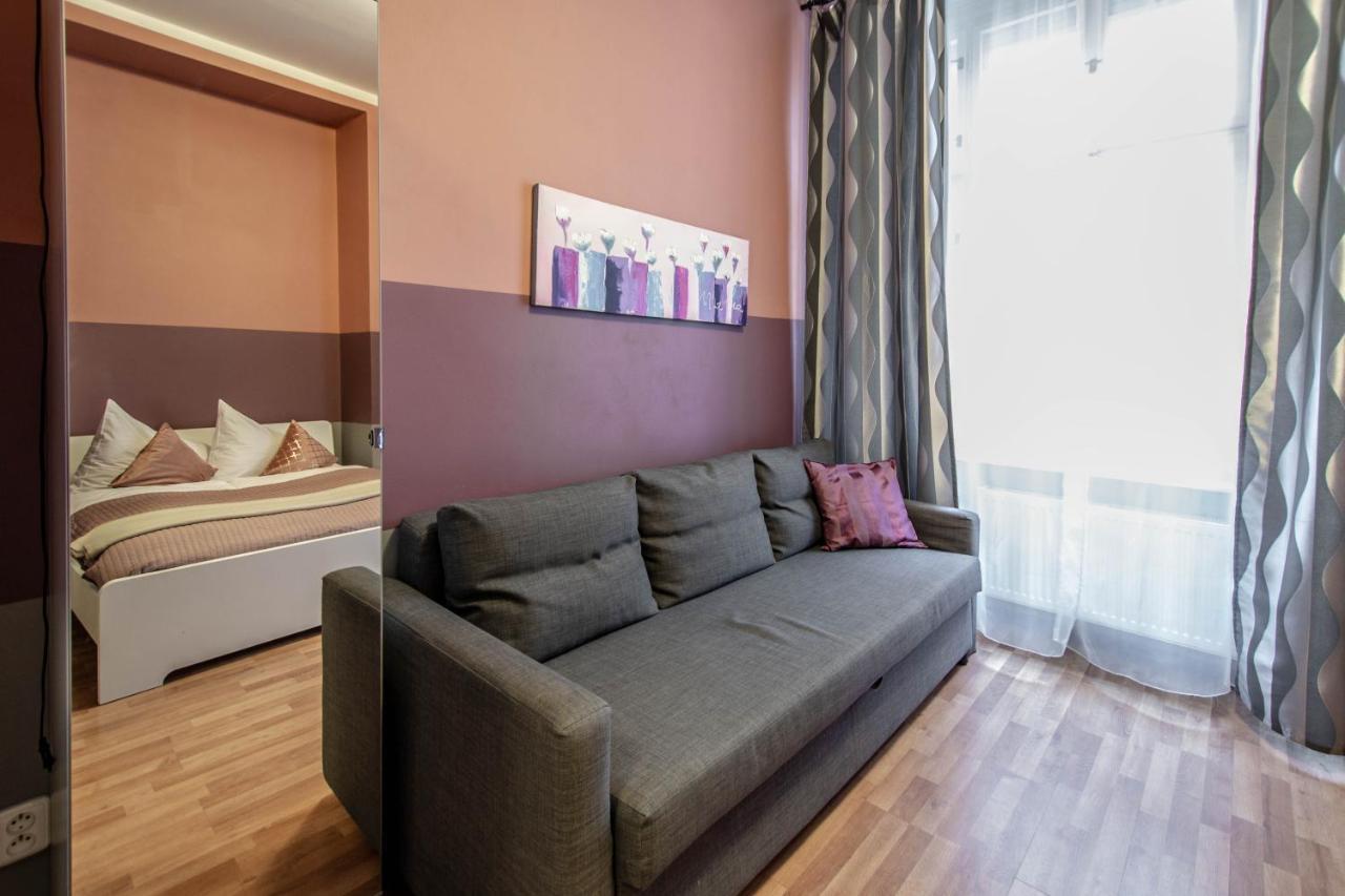Ruzova Apartment By Ruterra Prag Exterior foto