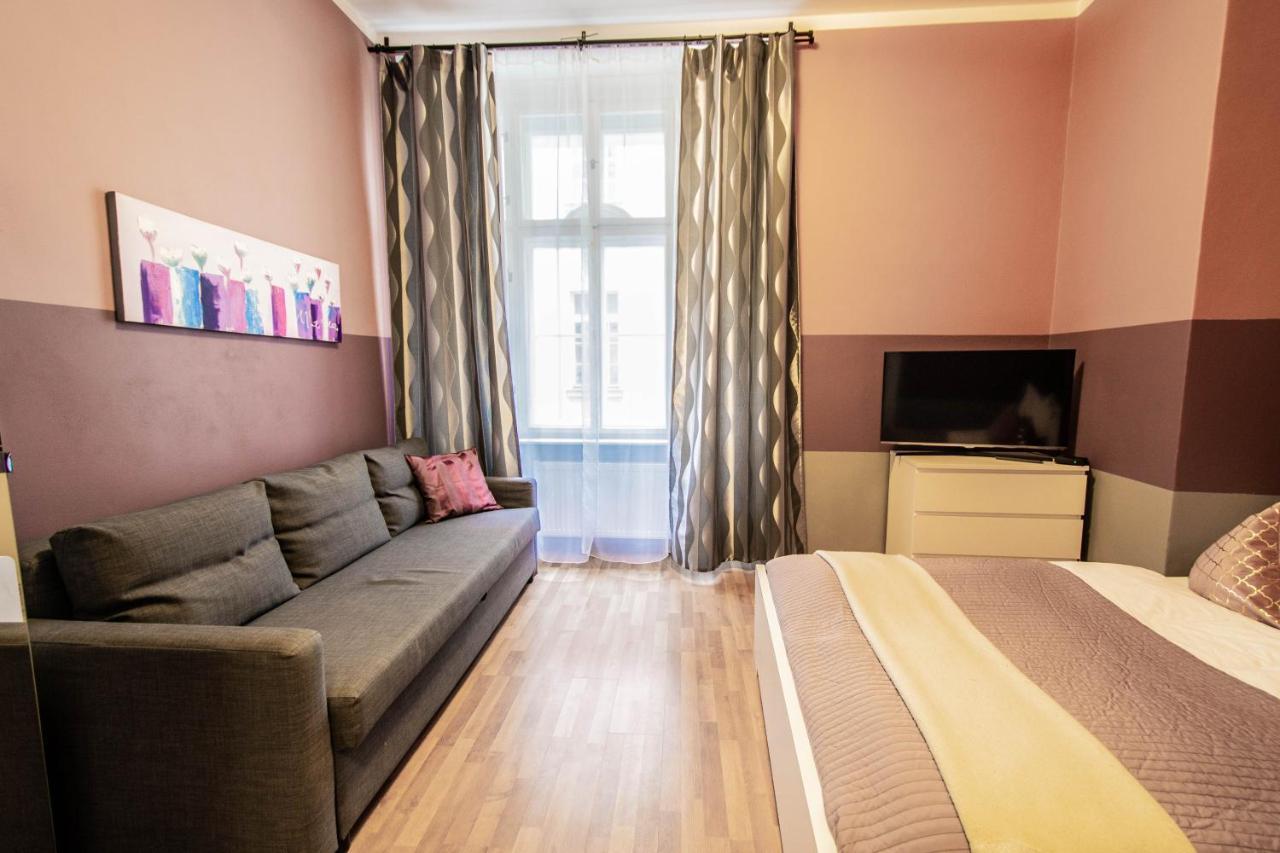 Ruzova Apartment By Ruterra Prag Exterior foto