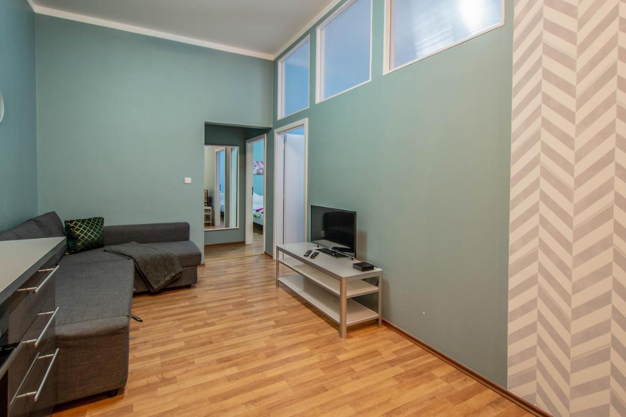 Ruzova Apartment By Ruterra Prag Exterior foto