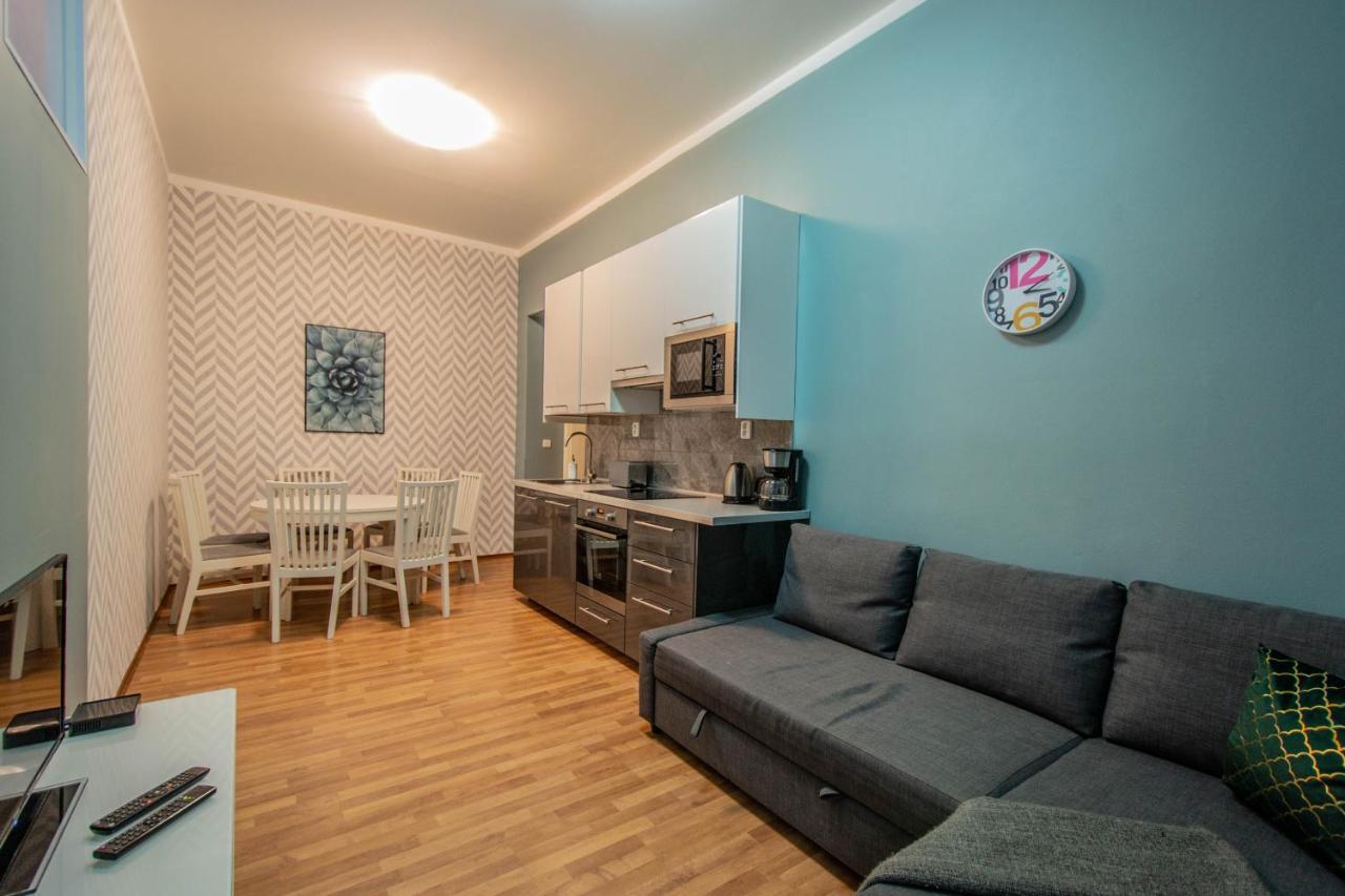 Ruzova Apartment By Ruterra Prag Exterior foto